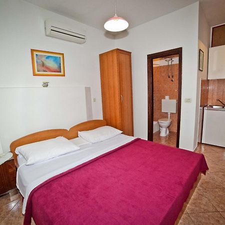 Guest House Maja Σπλιτ Εξωτερικό φωτογραφία