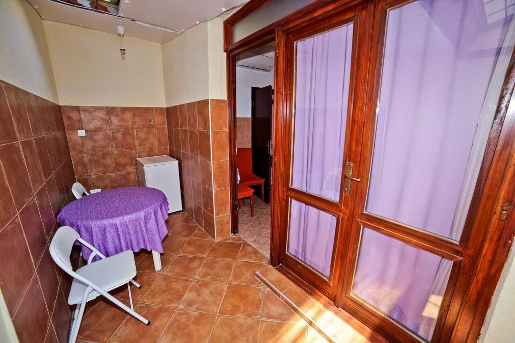 Guest House Maja Σπλιτ Δωμάτιο φωτογραφία